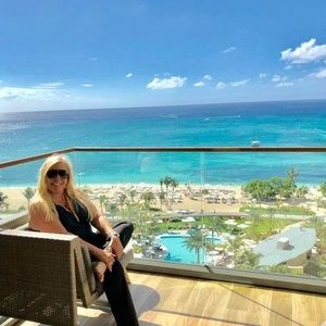 Meet your Posher, Donna